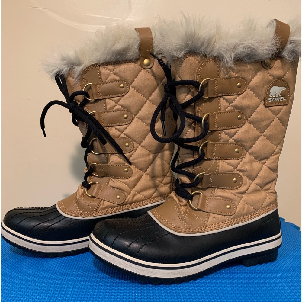 Sorel Snow Boots Size 8.5